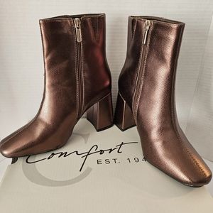 Cato Heeled Boot Bronze Size 6 NWOT